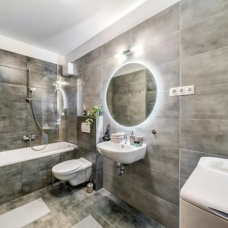 Prime 18 - By Immokon Apartmán *